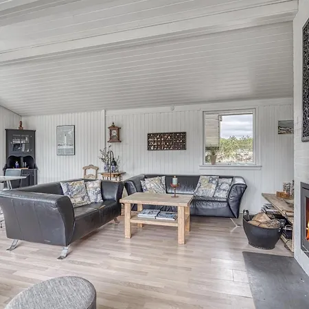 Taneli - 2-2km From The Sea By Interhome